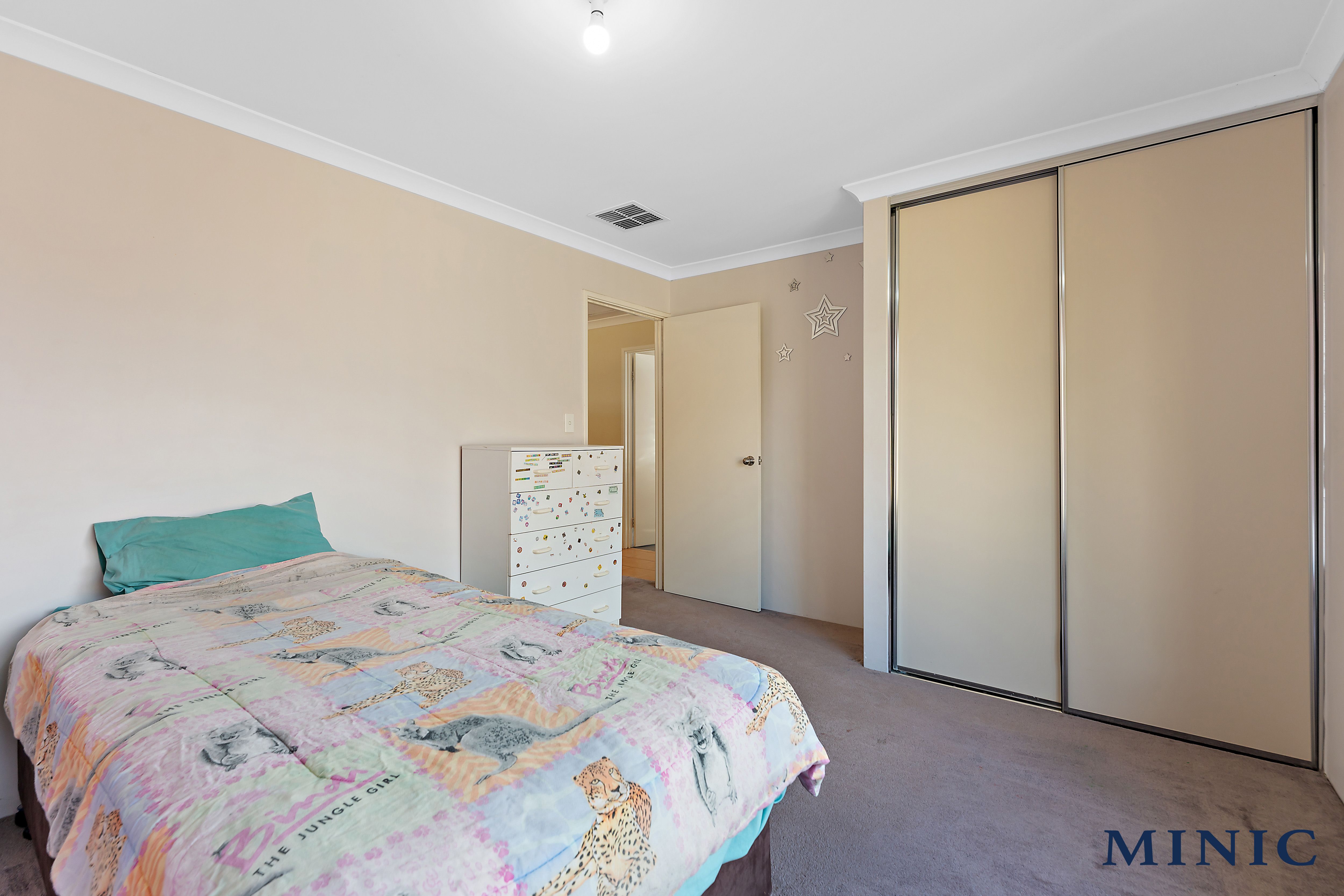 8 Gaffin Road, Byford