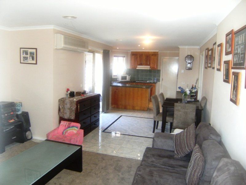 9 Cleland Way, Caroline Springs - Thumbnail 5