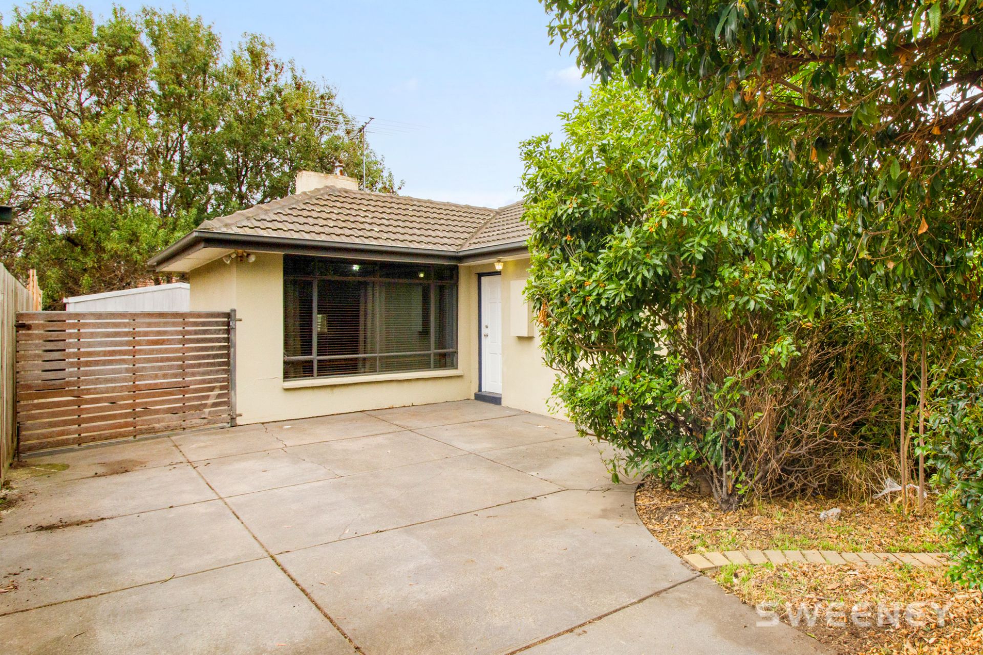 6 Third Avenue, Altona North - Thumbnail 2