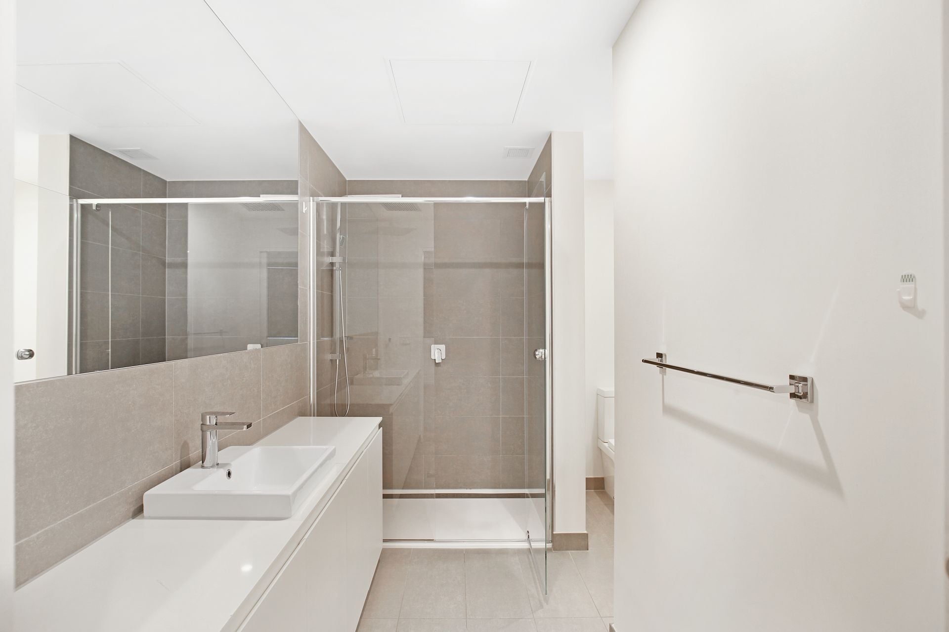 Terrific & Tantalising Townhouse