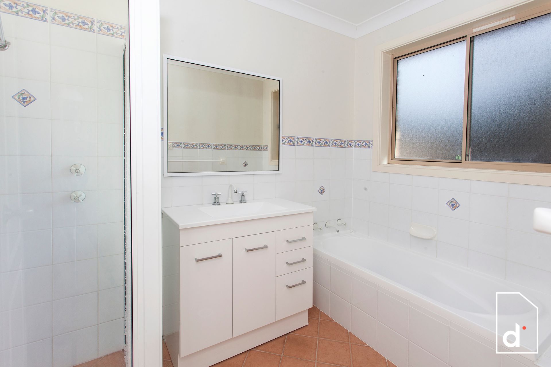 18/14 Raymond Road, Thirroul NSW