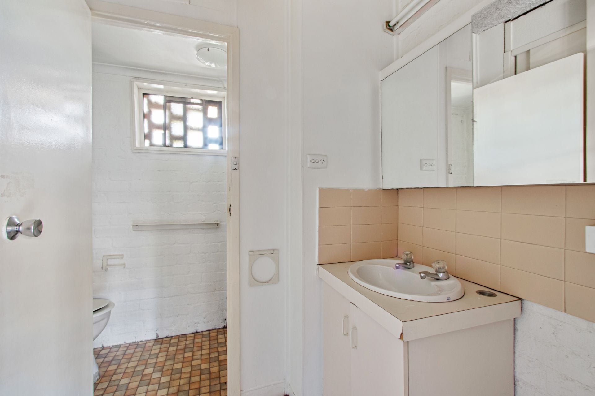 STUDIO APARTMENT IN THE HEART OF PRESTON