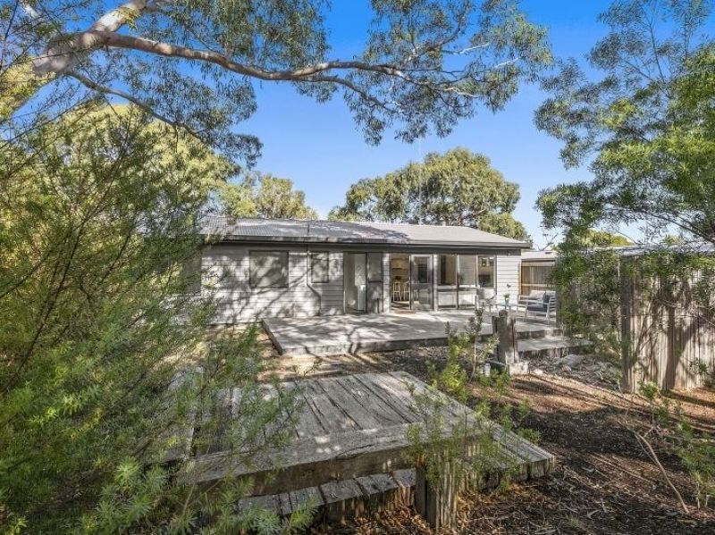9 Kurrajong Avenue AIREYS INLET VIC, Aireys Inlet - Thumbnail 3