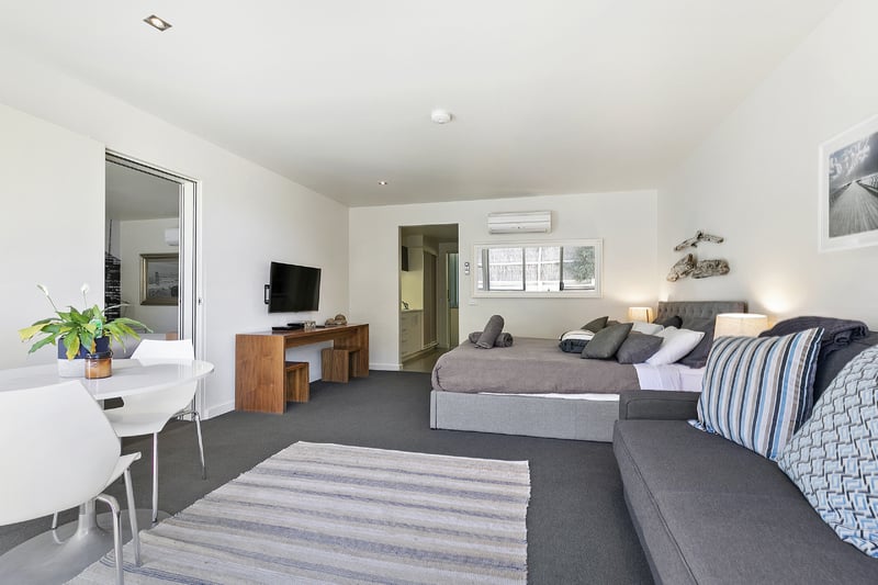 123 & 124/3 Bay Street LORNE VIC, Lorne - Thumbnail 6