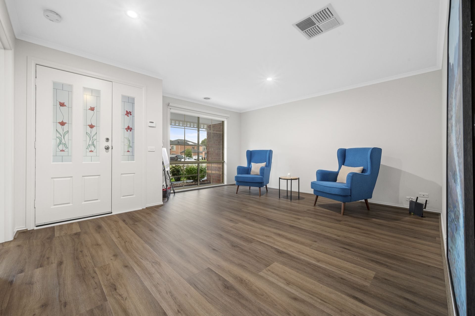 BEAUTIFUL FAMILY HOME- GREAT LOCATION