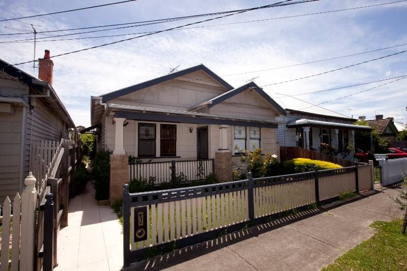 18 Loch Street, Yarraville - Thumbnail 2