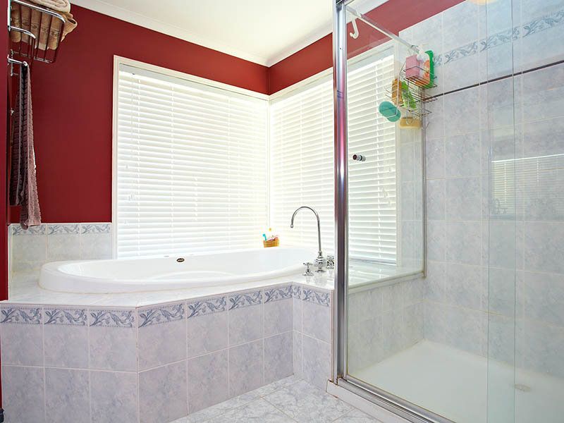 25 Creswick Drive, Point Cook - Thumbnail 6