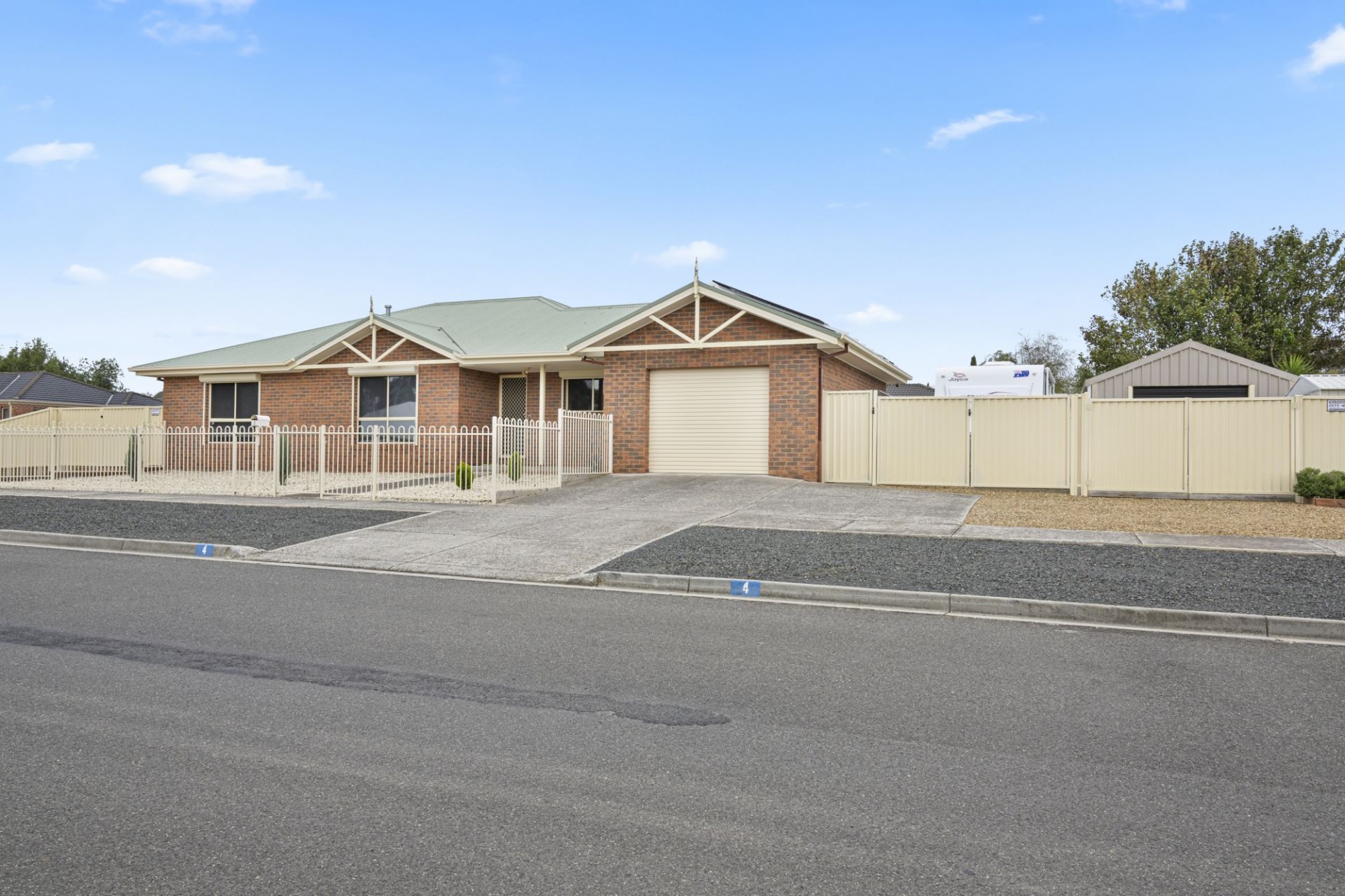 4 Mountview Drive, Sebastopol, Sebastopol - Thumbnail 3