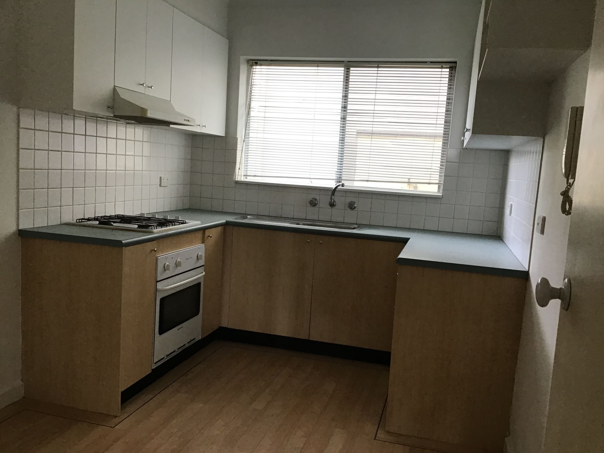 Superb Apartment In A Great Location!