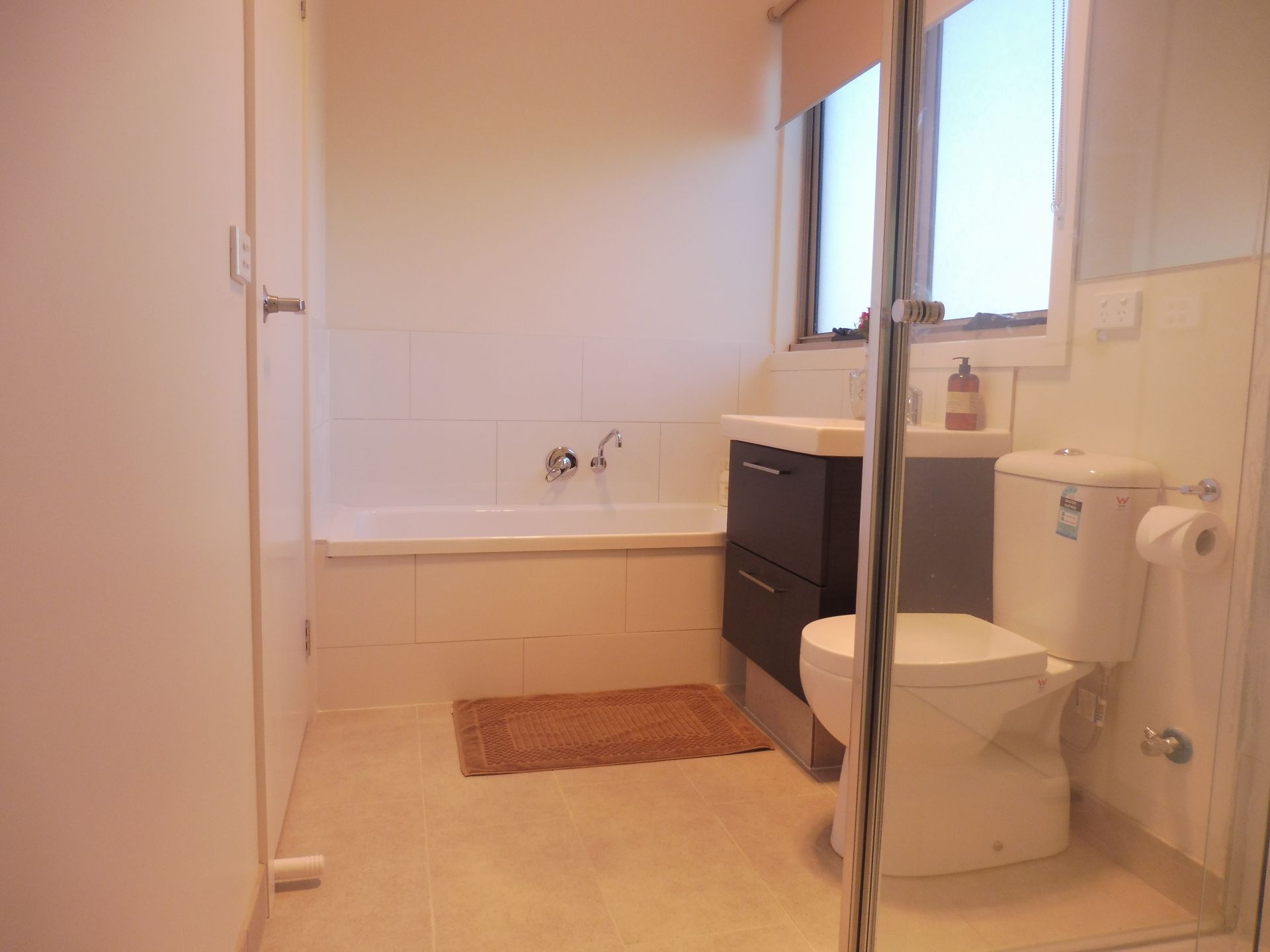 STUNNING TOWNHOUSE IN A QUIET LOCATION