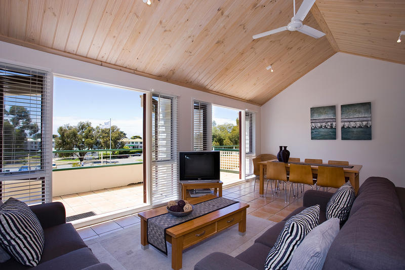 8/22-28 Mountjoy Parade, Lorne, VIC, Lorne - Thumbnail 2