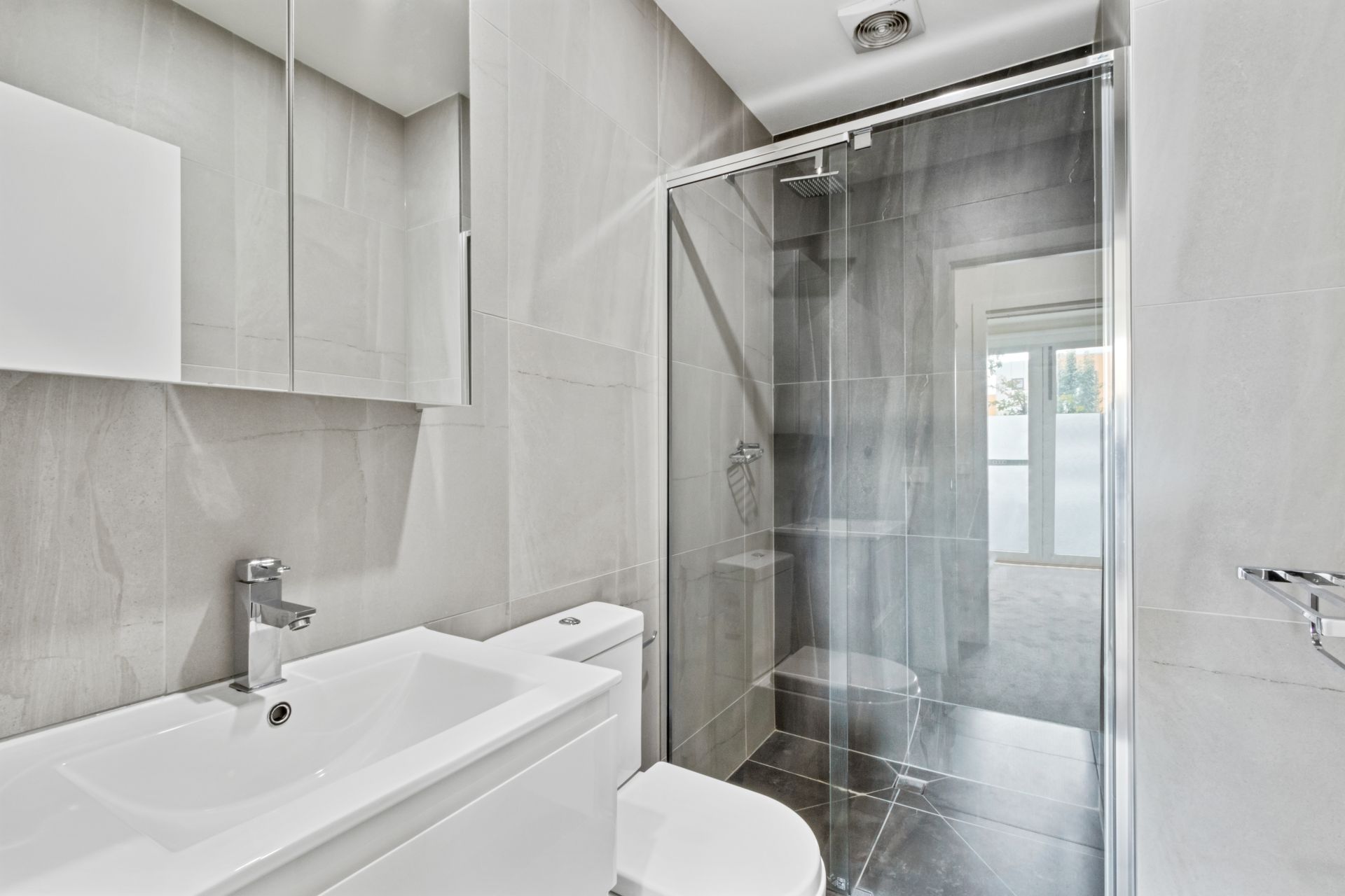 Charming 2-Bedroom Townhouse in Pascoe Vale South