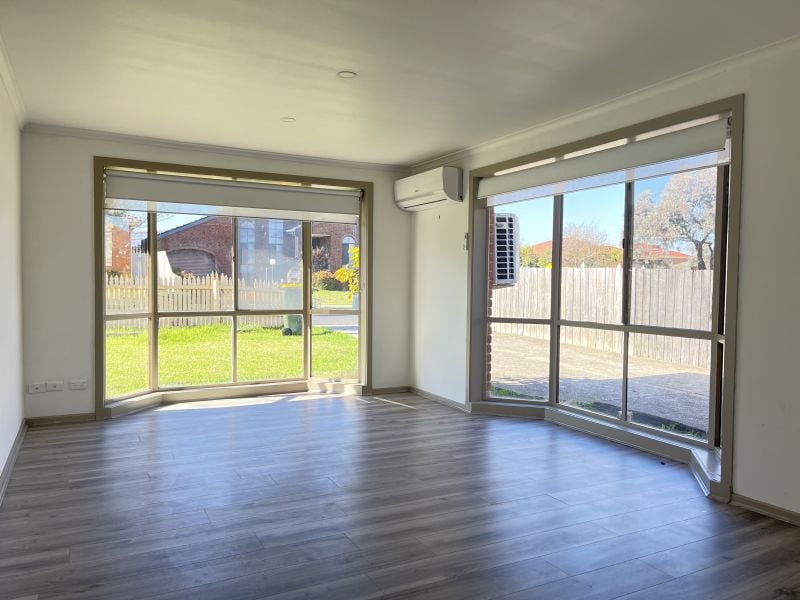 11 Kinlora Avenue, Epping