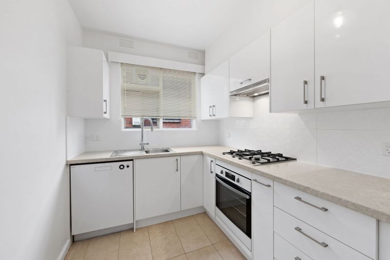 6/33 Byron Street, Elwood - Thumbnail 5