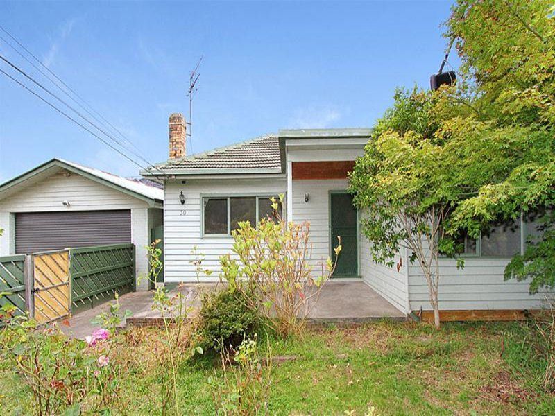 SPACIOUS 3 BEDROOM HOUSE