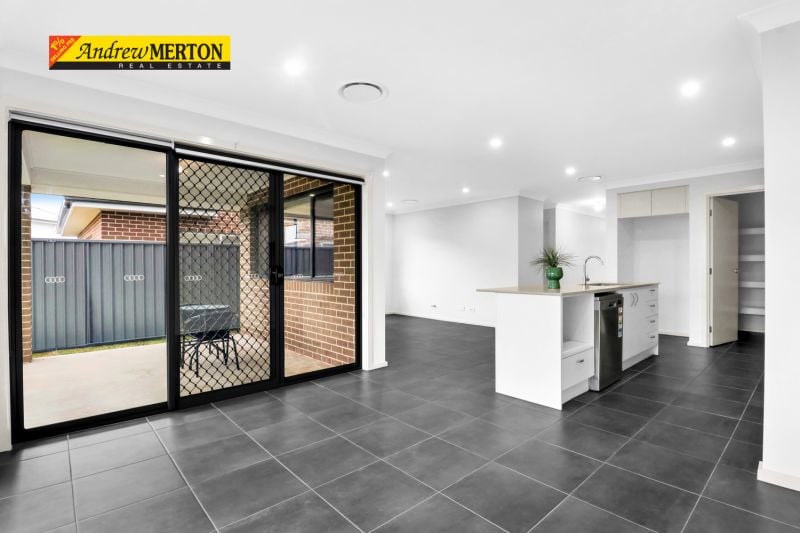 66 Dunlin Circuit, Marsden Park