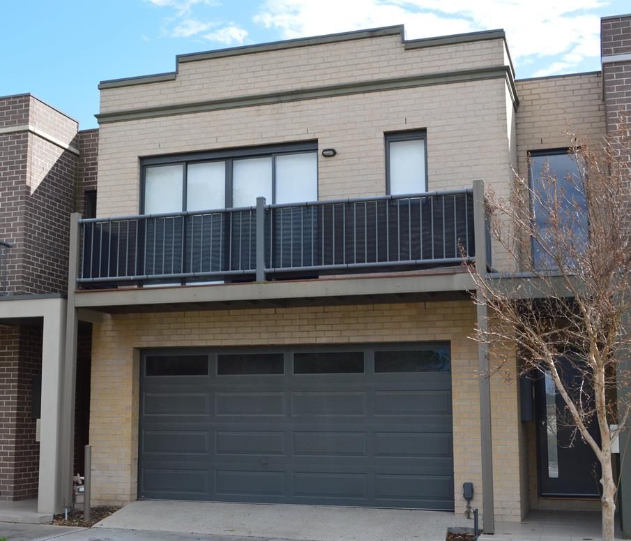 MODERN THREE BEDROOM TOWN RESIDENCE