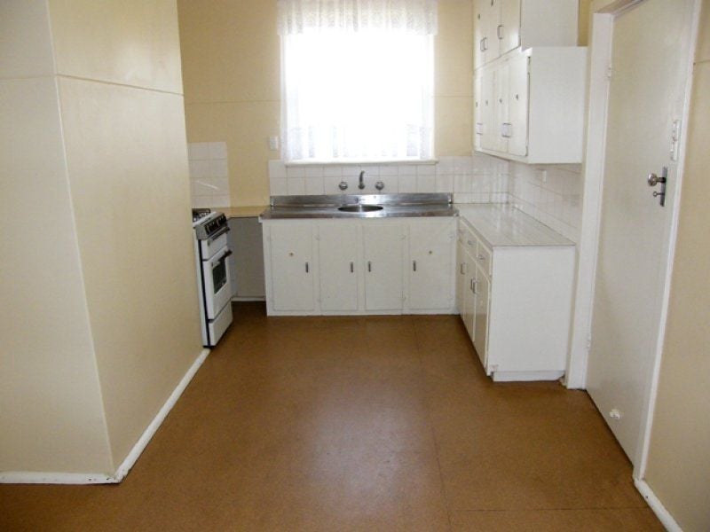 22 Tallara Avenue MOUNT GAMBIER SA, Mount Gambier - Thumbnail 4
