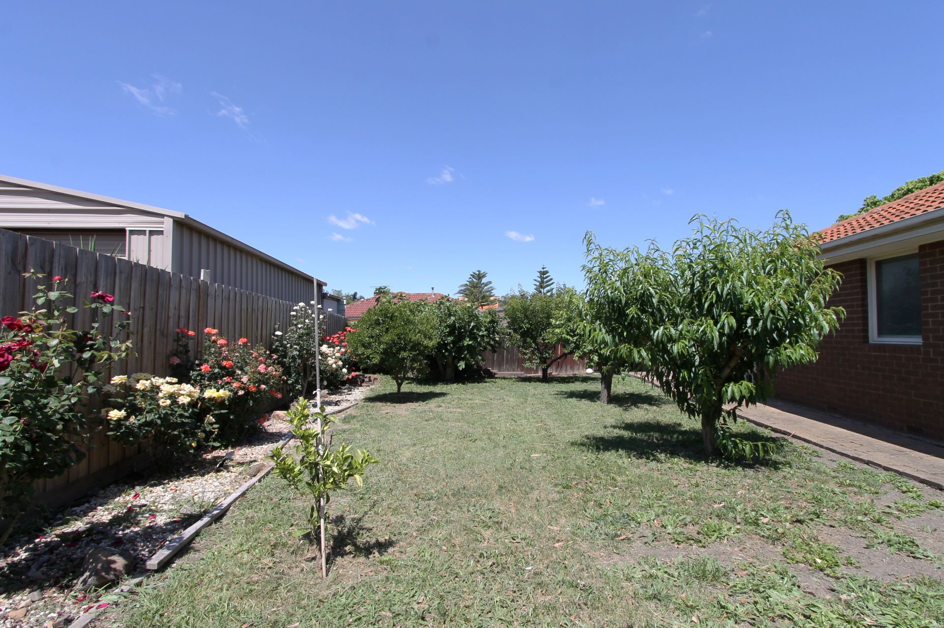 A REAL PLEASURE YOU'LL TREASURE !!!  ***GARDENER INCLUDED***
***PRICE NEGOTIABLE***