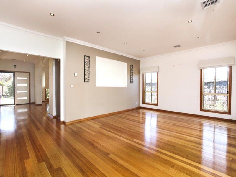 14 Highbury Close, Caroline Springs - Thumbnail 6