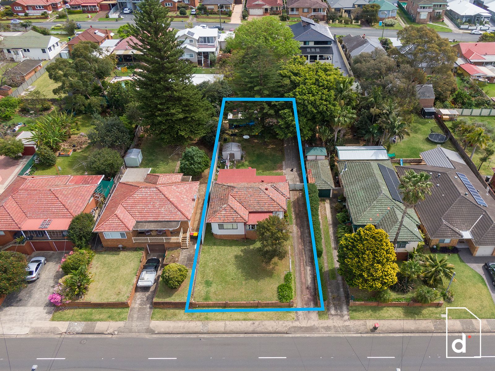 Sold property 1050000 for 291 Princes Highway Corrimal , NSW 2518