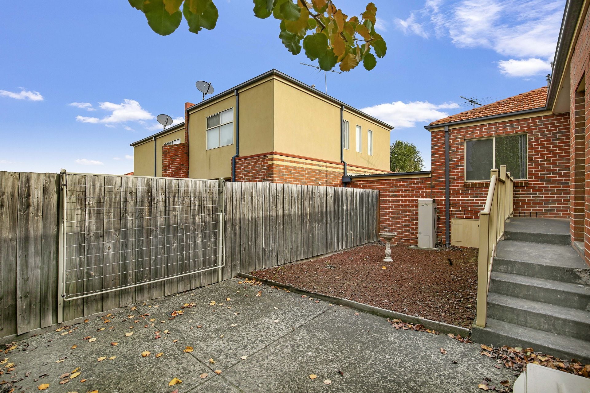 3 BEDROOM DELIGHT!