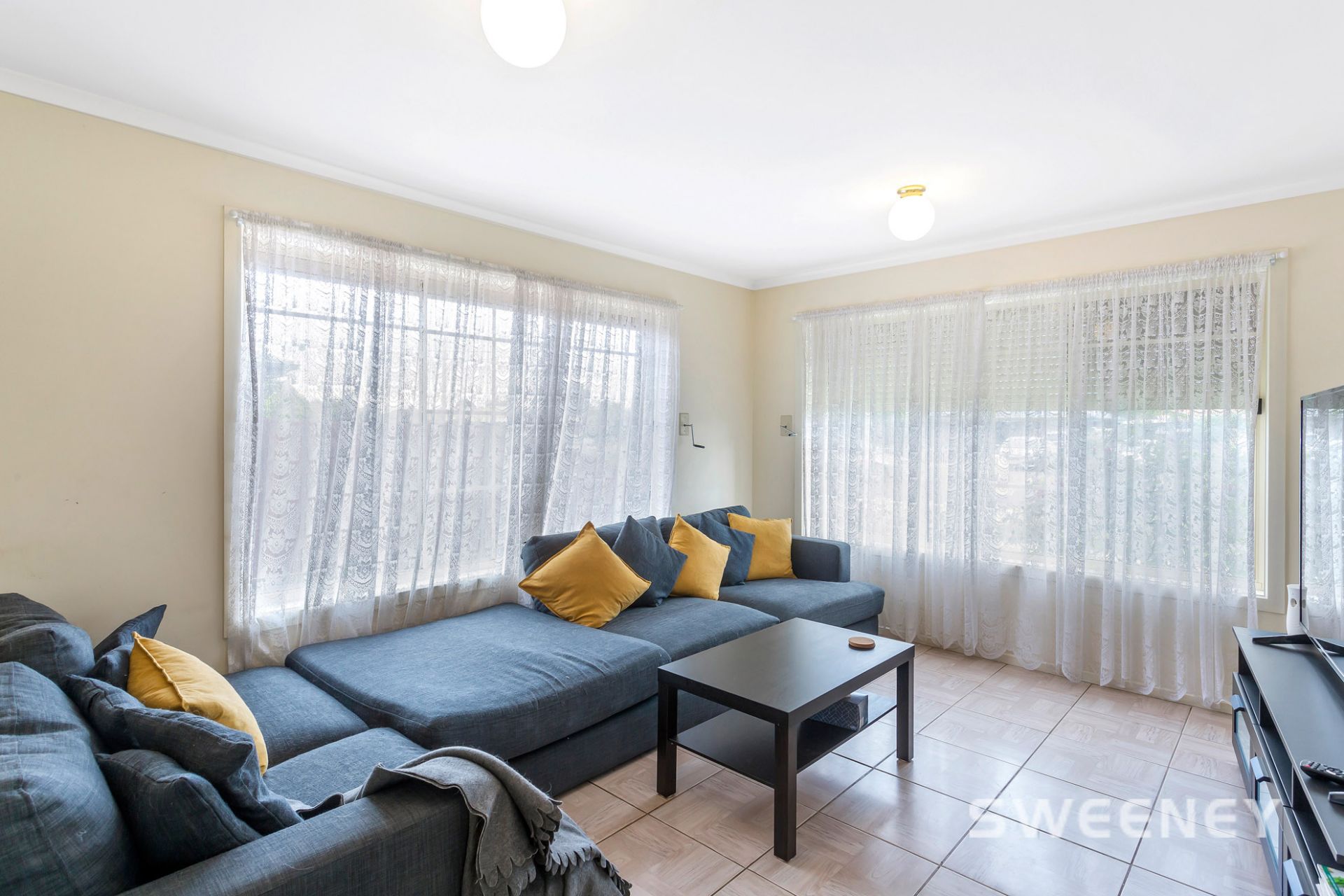 17 Tomkin Court, Altona Meadows - Thumbnail 3
