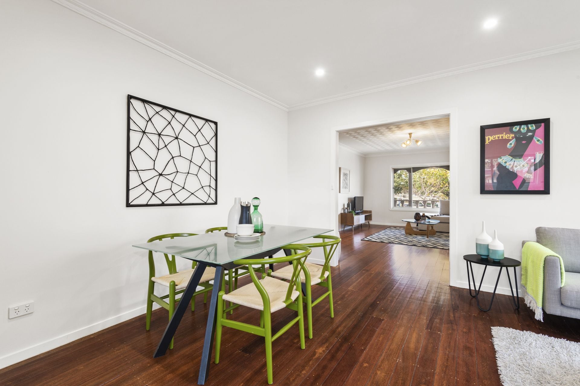PERFECT FAMILY HOME - APPROX 635m2 LAND