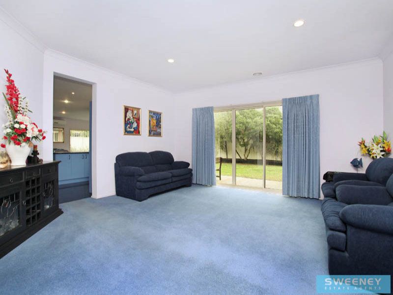 4 Grove Hall Place, Caroline Springs - Thumbnail 6