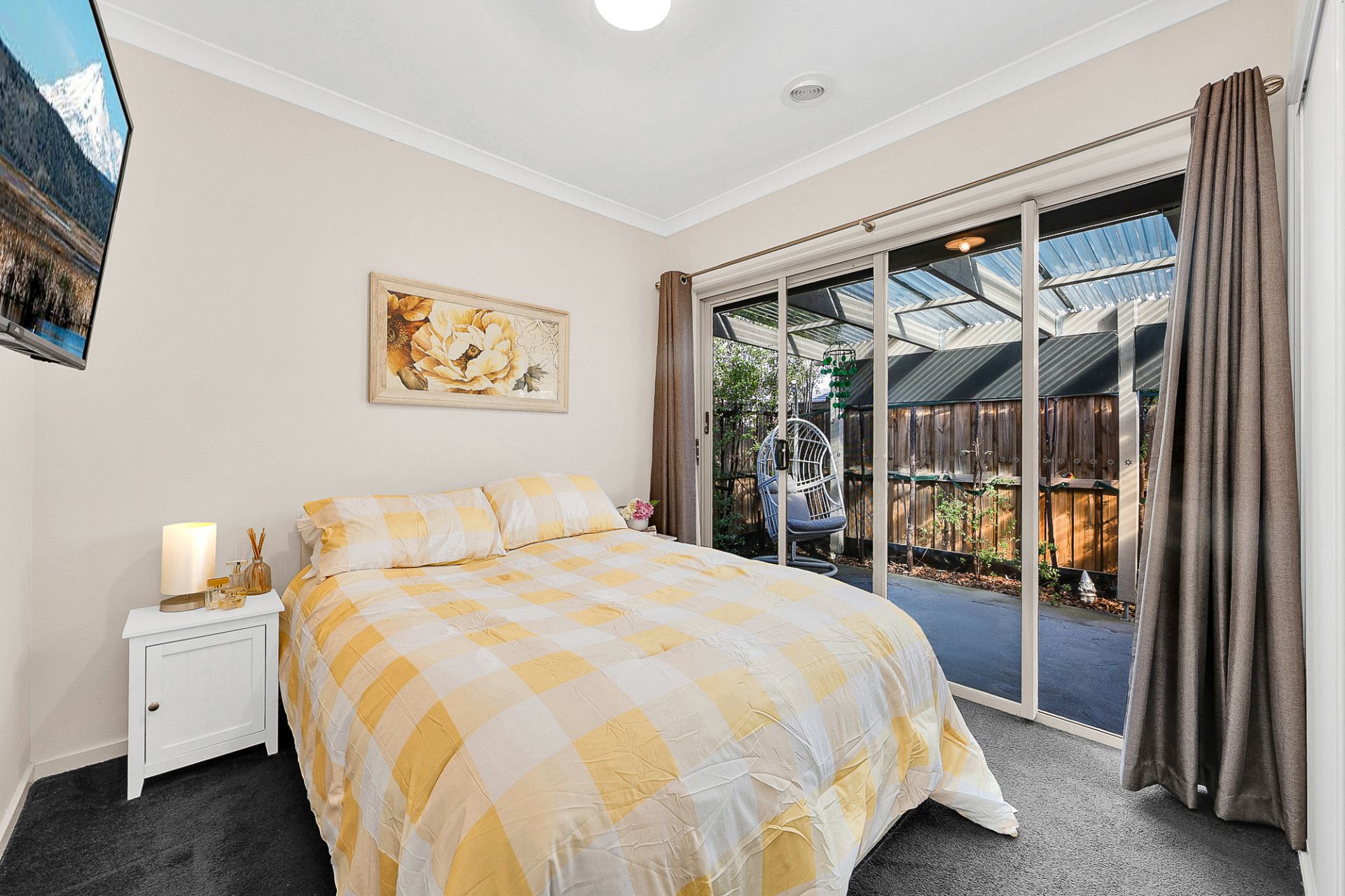 Charming, Low-Maintenance Living in a Peaceful Parkside Setting