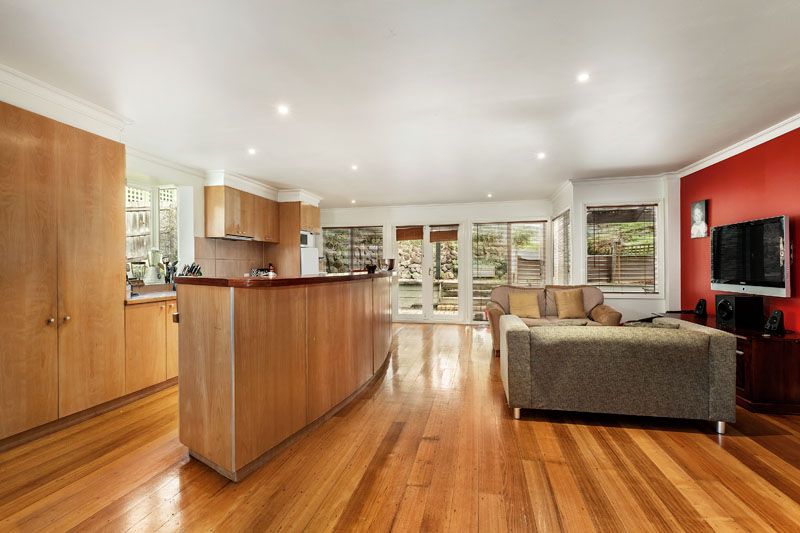 54 Kitchener Street, Box Hill South - Thumbnail 3