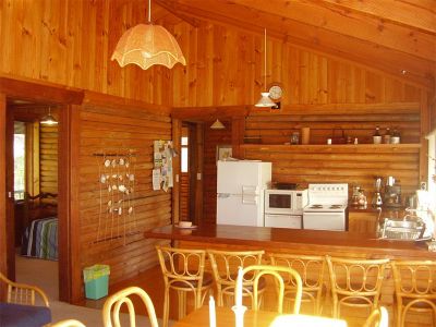 4BR-DELIGHTFUL RUSTIC HOME