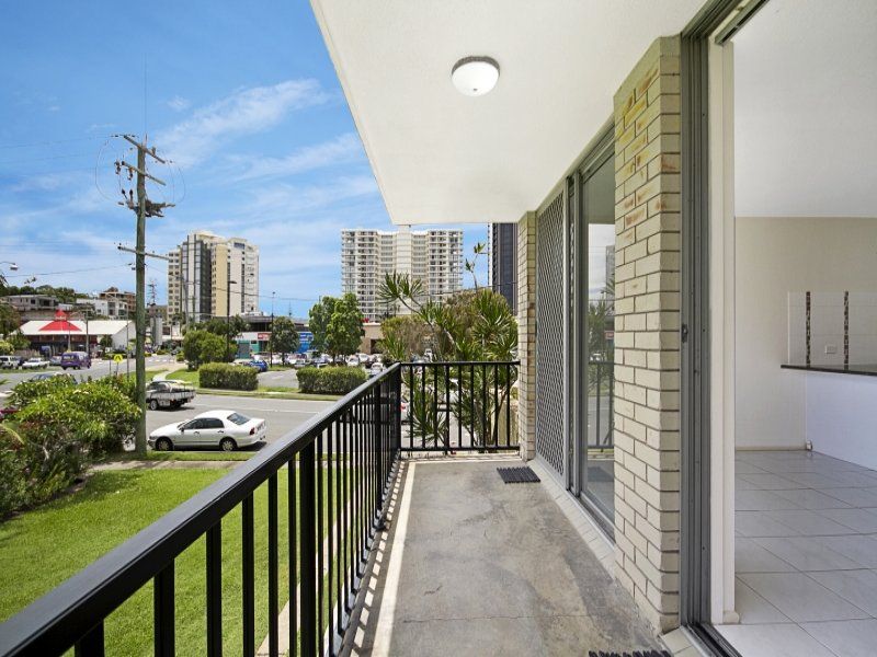 1/30 Lanham Street 'New Galaxy' COOLANGATTA QLD, 'New Galaxy' Coolangatta - Thumbnail 2