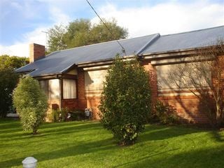 Great Location 4 Bedroom home