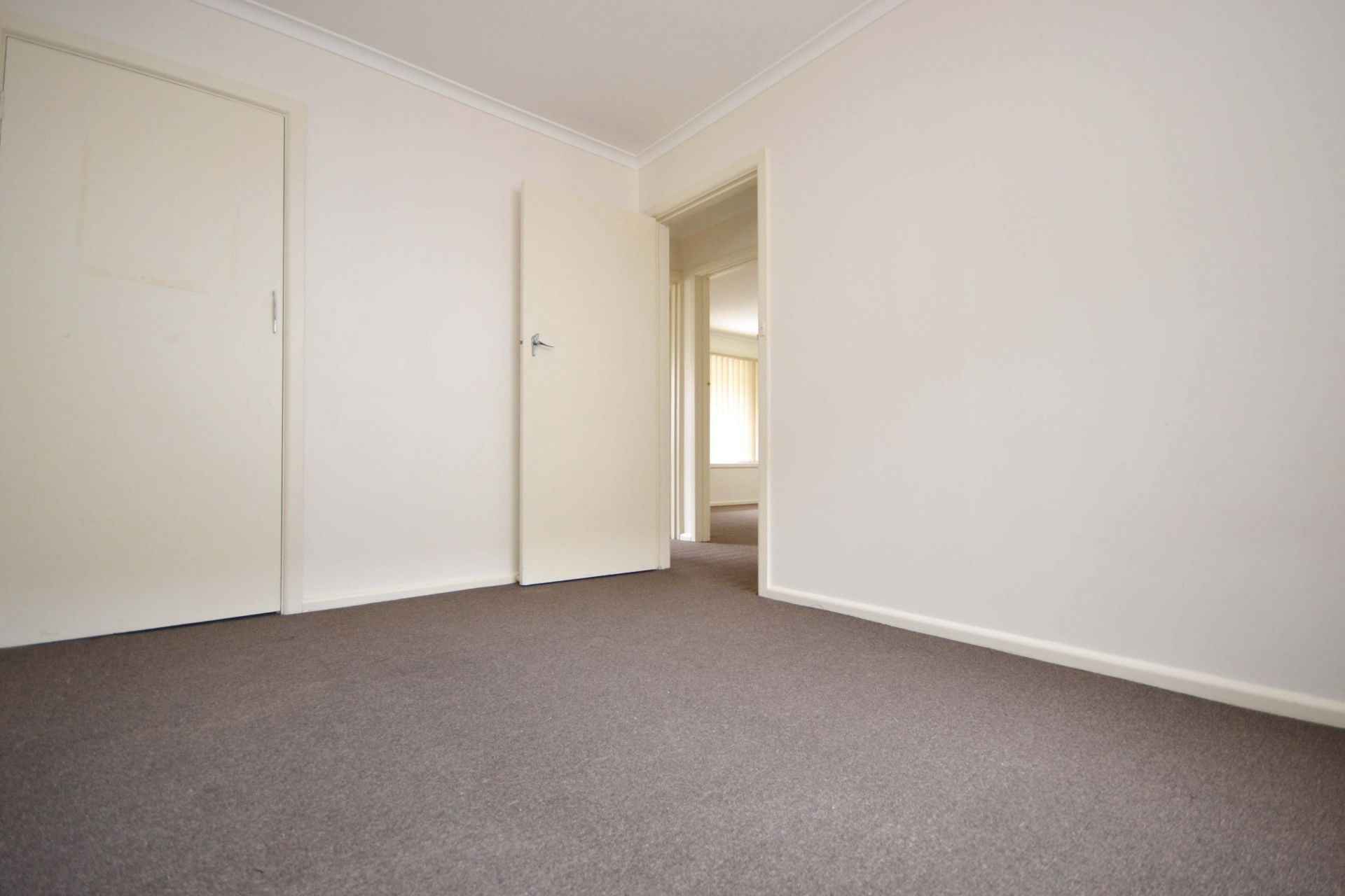 LIGHT BRIGHT AND SPACIOUS