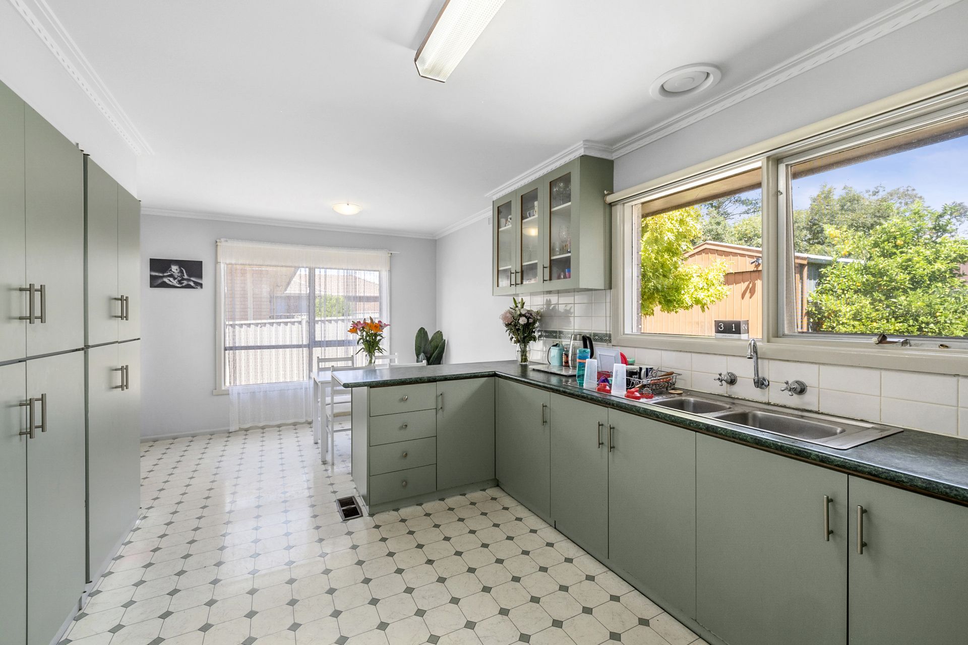 17 Locksley Street, Wendouree, Wendouree, Wendouree - Thumbnail 6