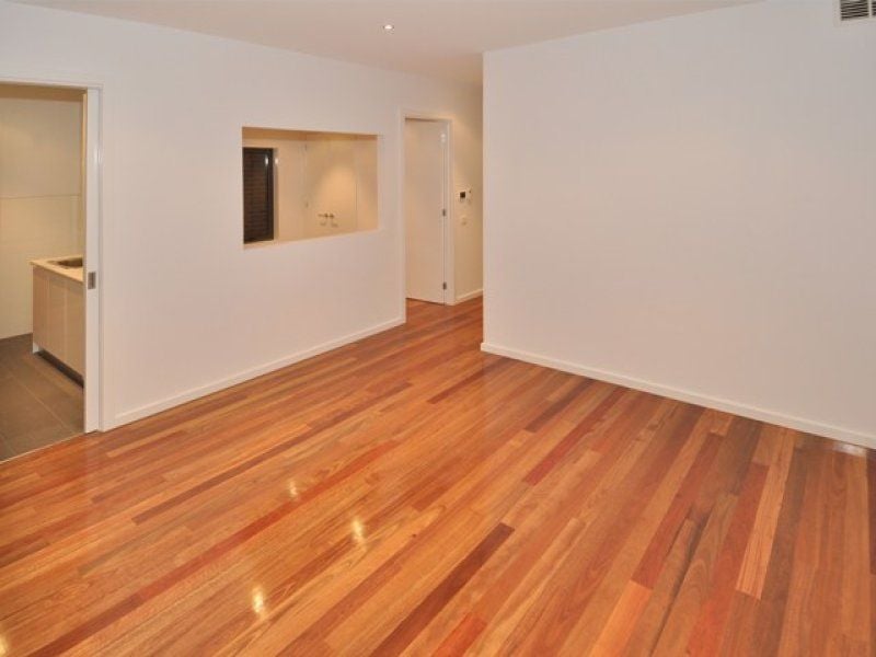 92 The Esplanade, Caroline Springs - Thumbnail 7