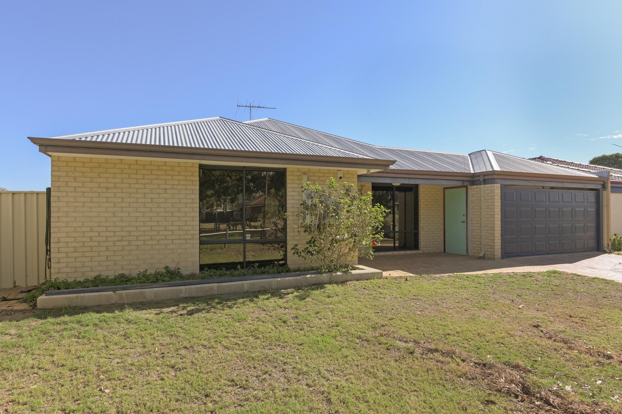 Real Estate For Sale 19 Maple Place Maddington , WA