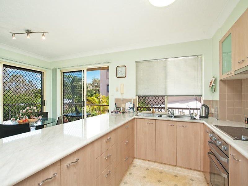 3/137 Golden Four Drive 'Golden Palm Court' BILINGA QLD, Bilinga - Thumbnail 5