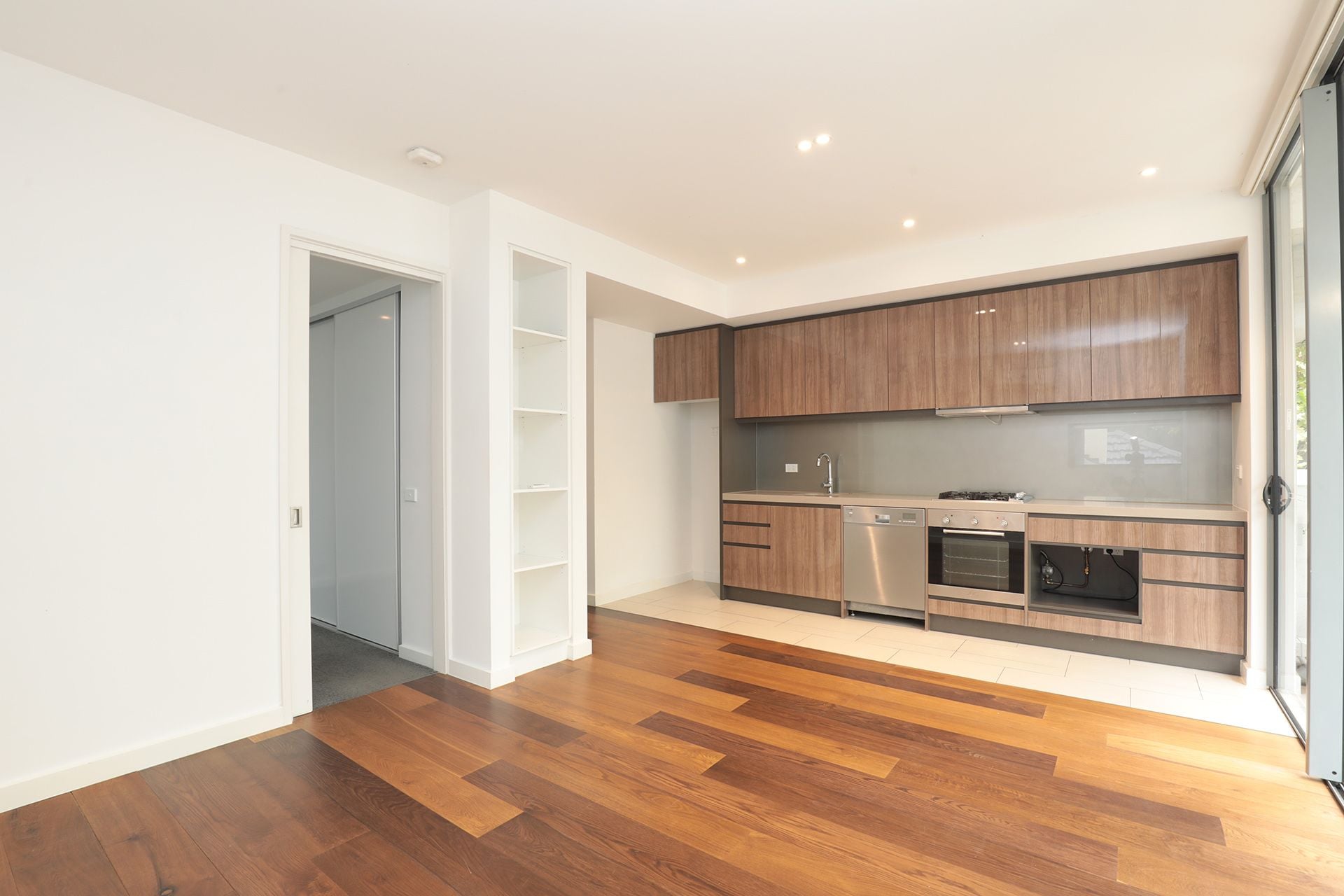102/24-26 Crimea Street, St Kilda - Thumbnail 4