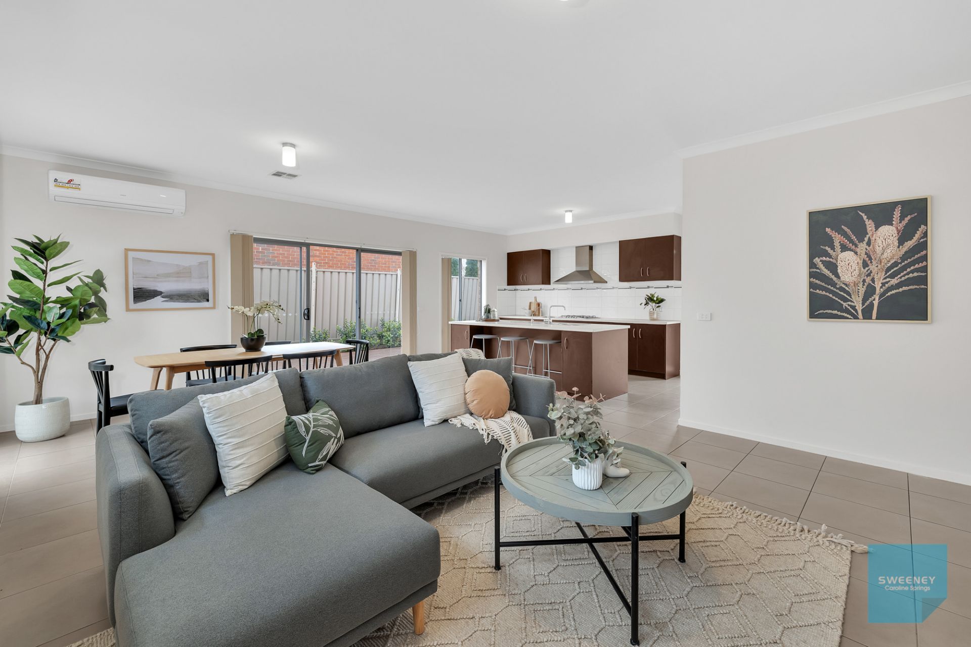 2 Forest Glade Way, Caroline Springs - Thumbnail 8