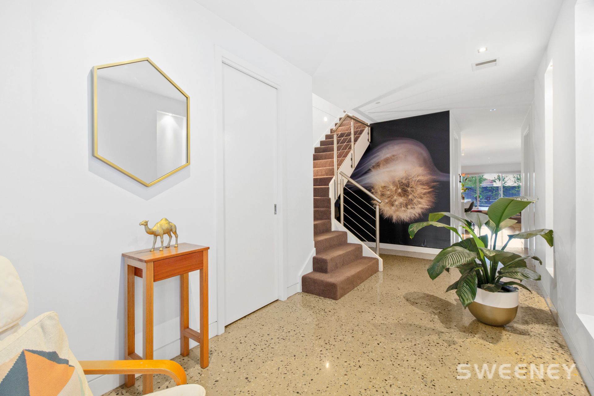 16 Delphin Avenue, Altona North - Thumbnail 4