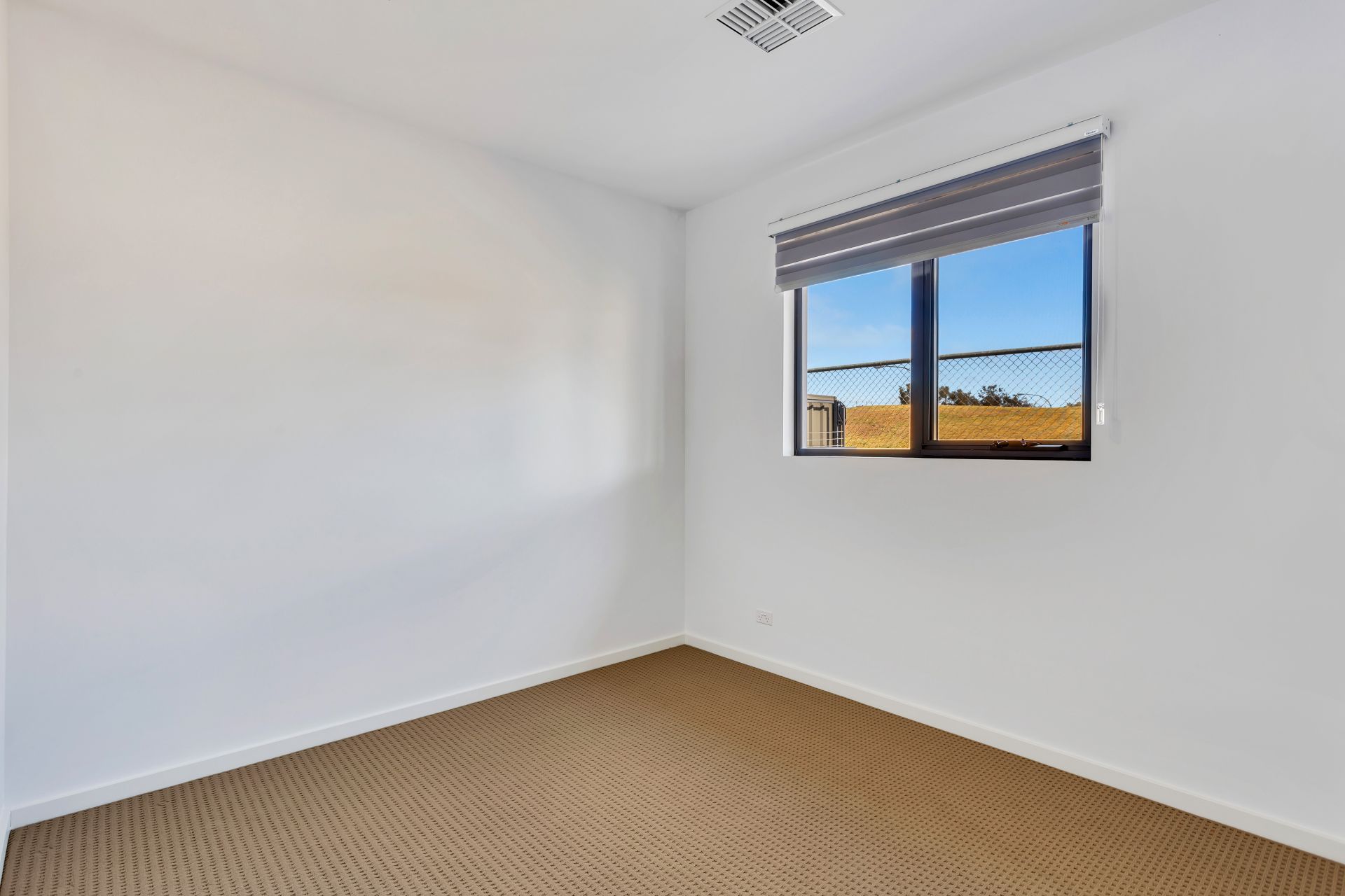 126 Lochside Drive, West Lakes - Thumbnail 8