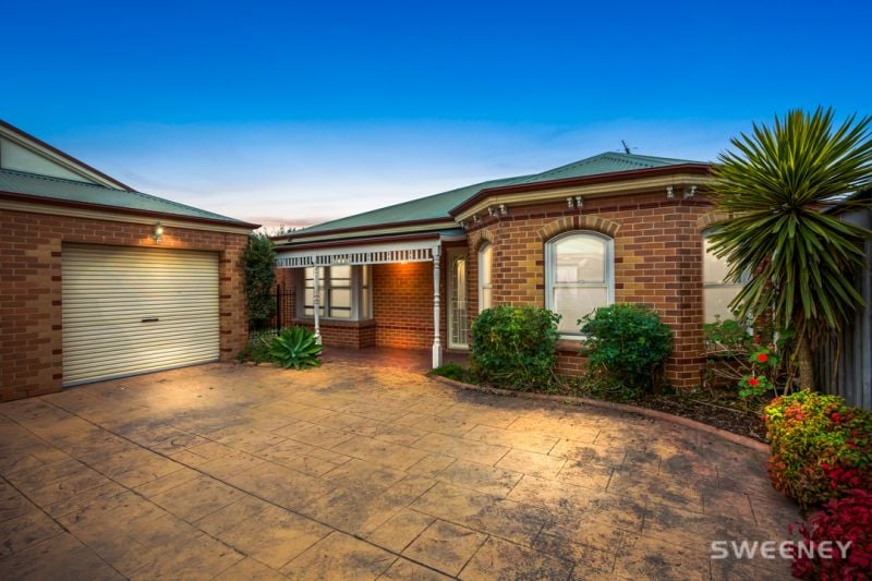 2/37 Curlew Avenue, Altona - Thumbnail 2