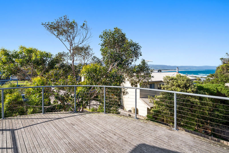 2/11 Great Ocean Road, Marengo, VIC, Marengo - Thumbnail 3