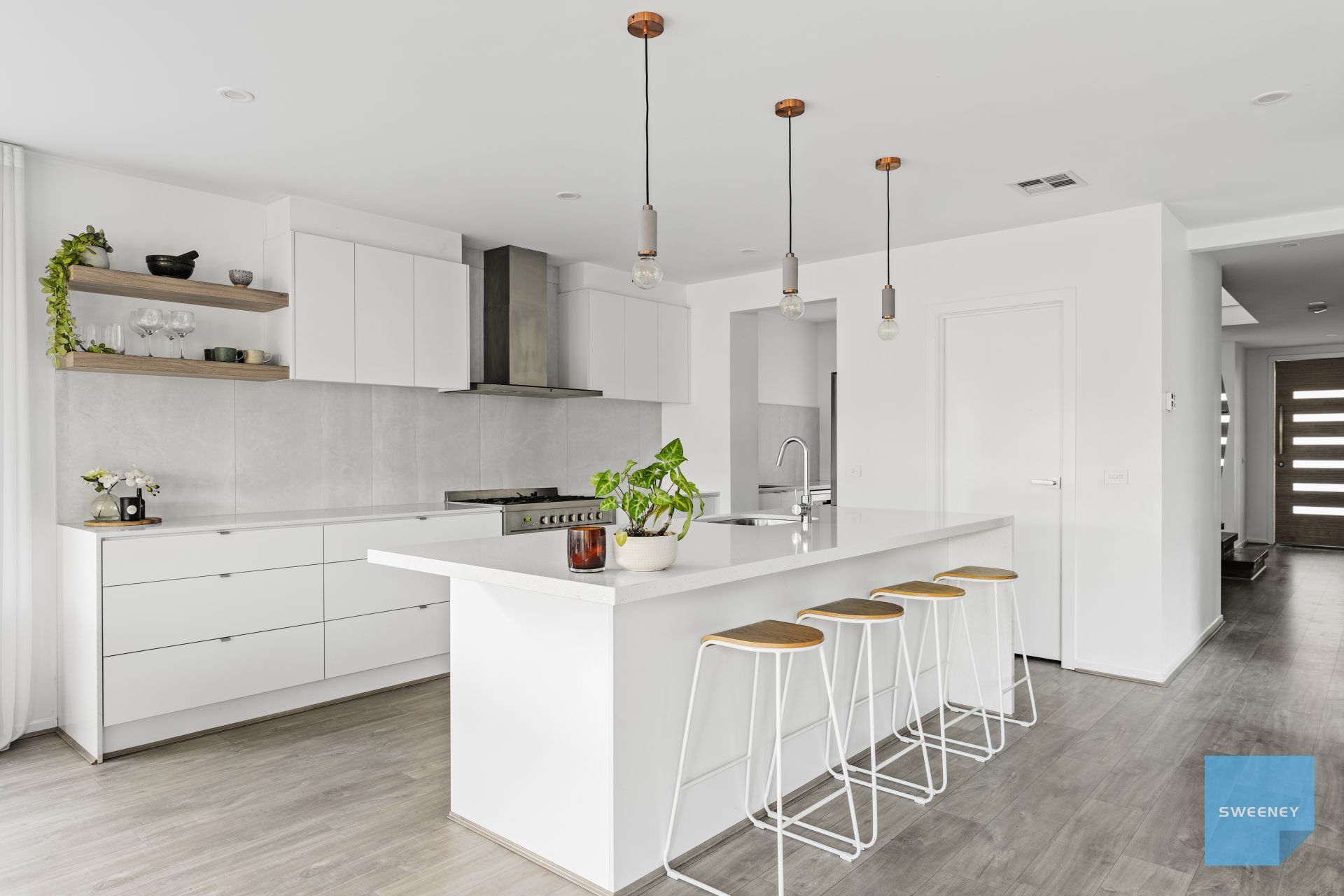 13 Wander Way, Fraser Rise - Thumbnail 4
