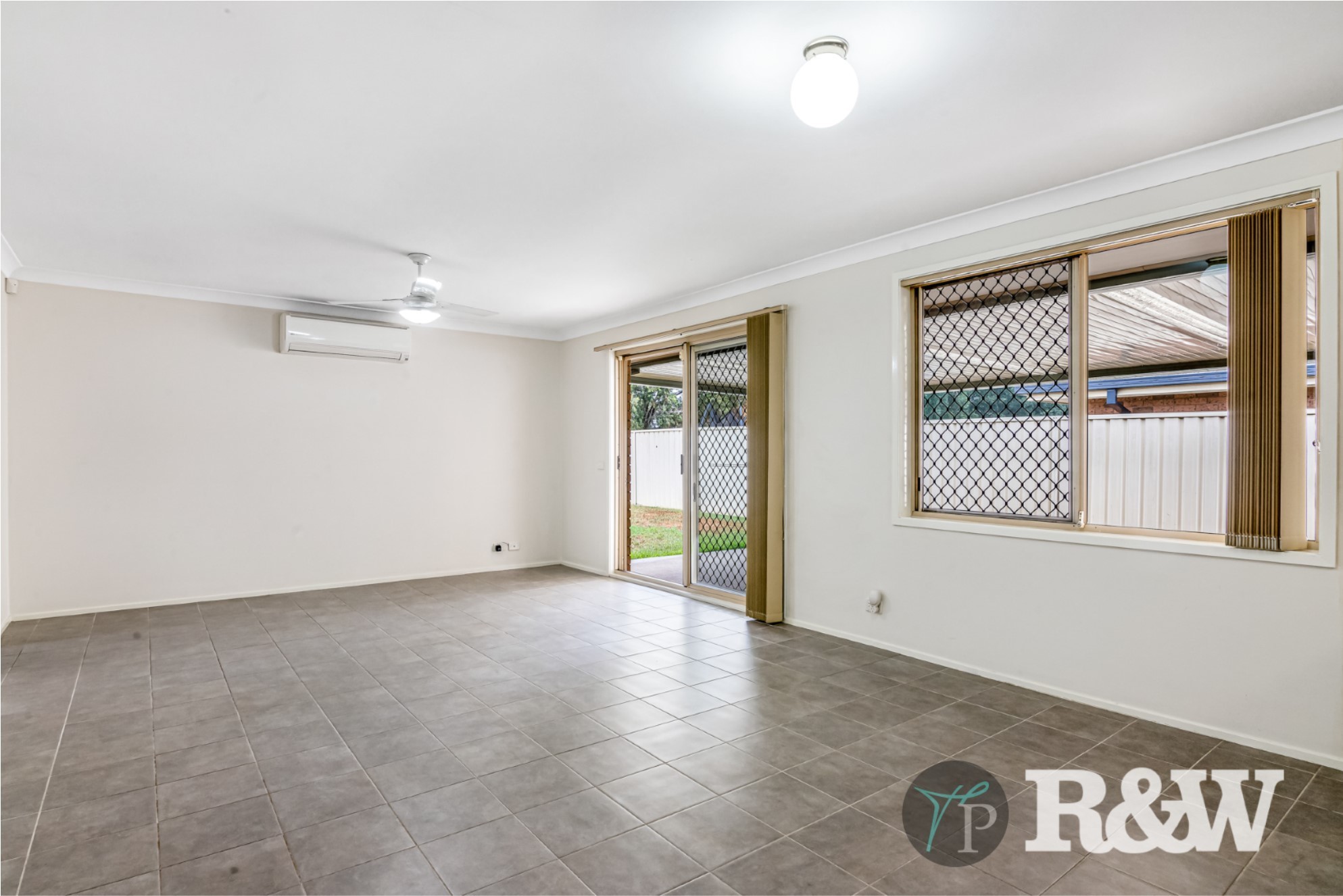 Real Estate For Sale Glenmore Park , NSW