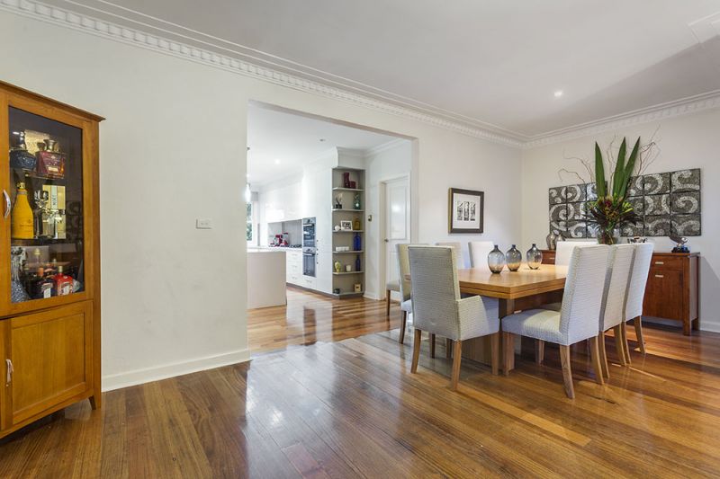 8 Graham Street, Surrey Hills - Thumbnail 2