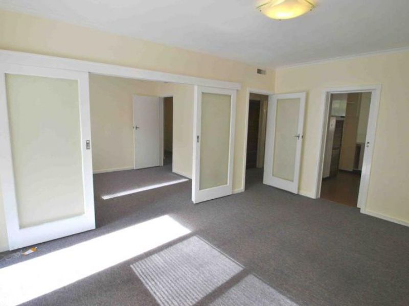 2/7 Dickens Street, Elwood - Thumbnail 6