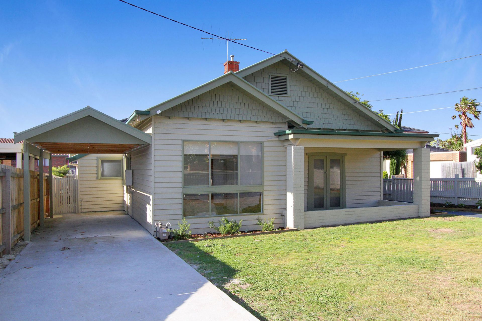 Spacious Four Bedroom Home In Prime Location